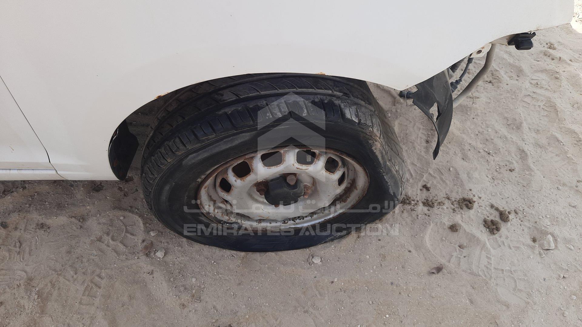 2005 KIA PICANTO VIN: KNABA24375T137381