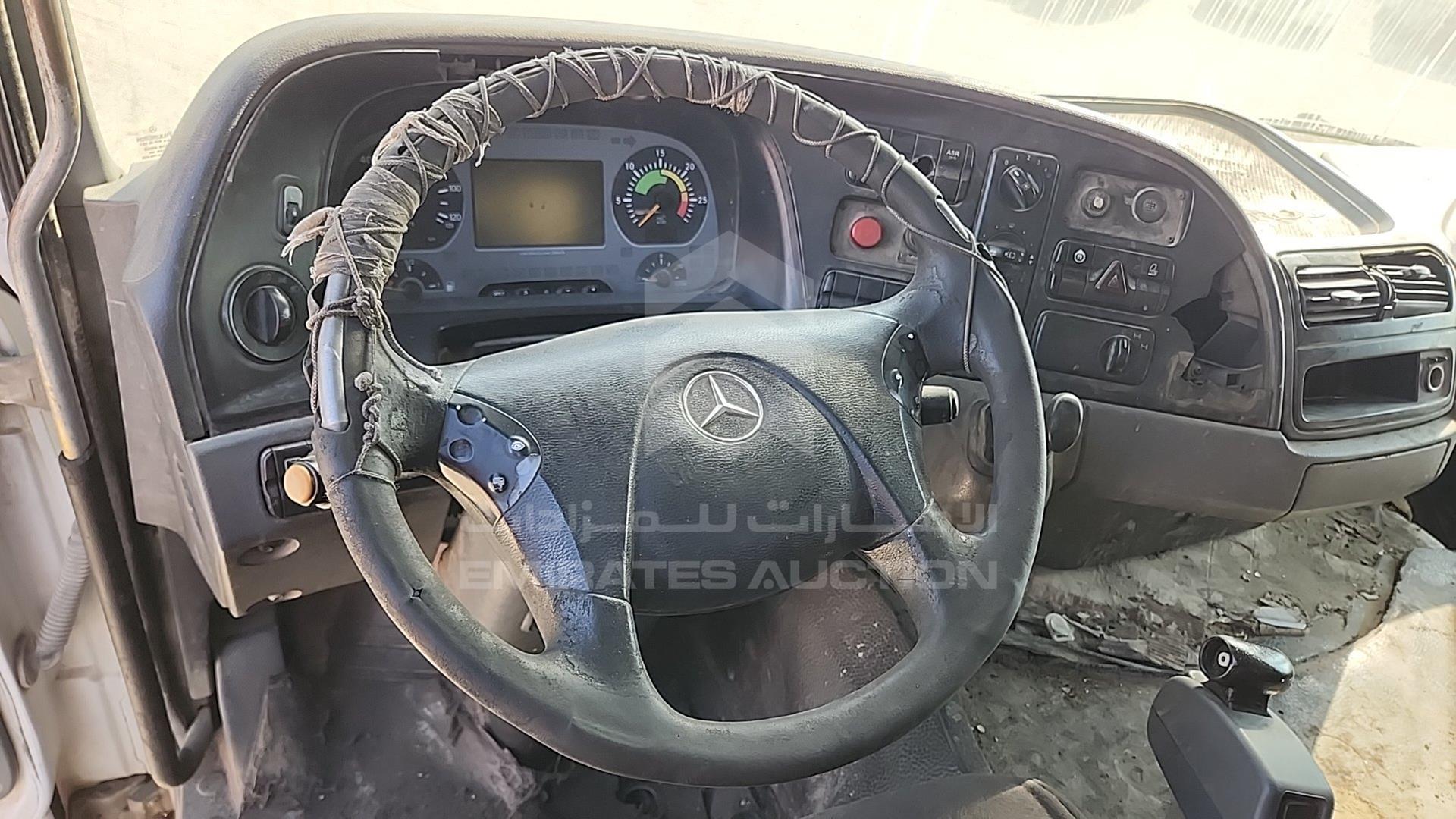 2007 MERCEDES ACTROS VIN: WDAKHCAA57L179240