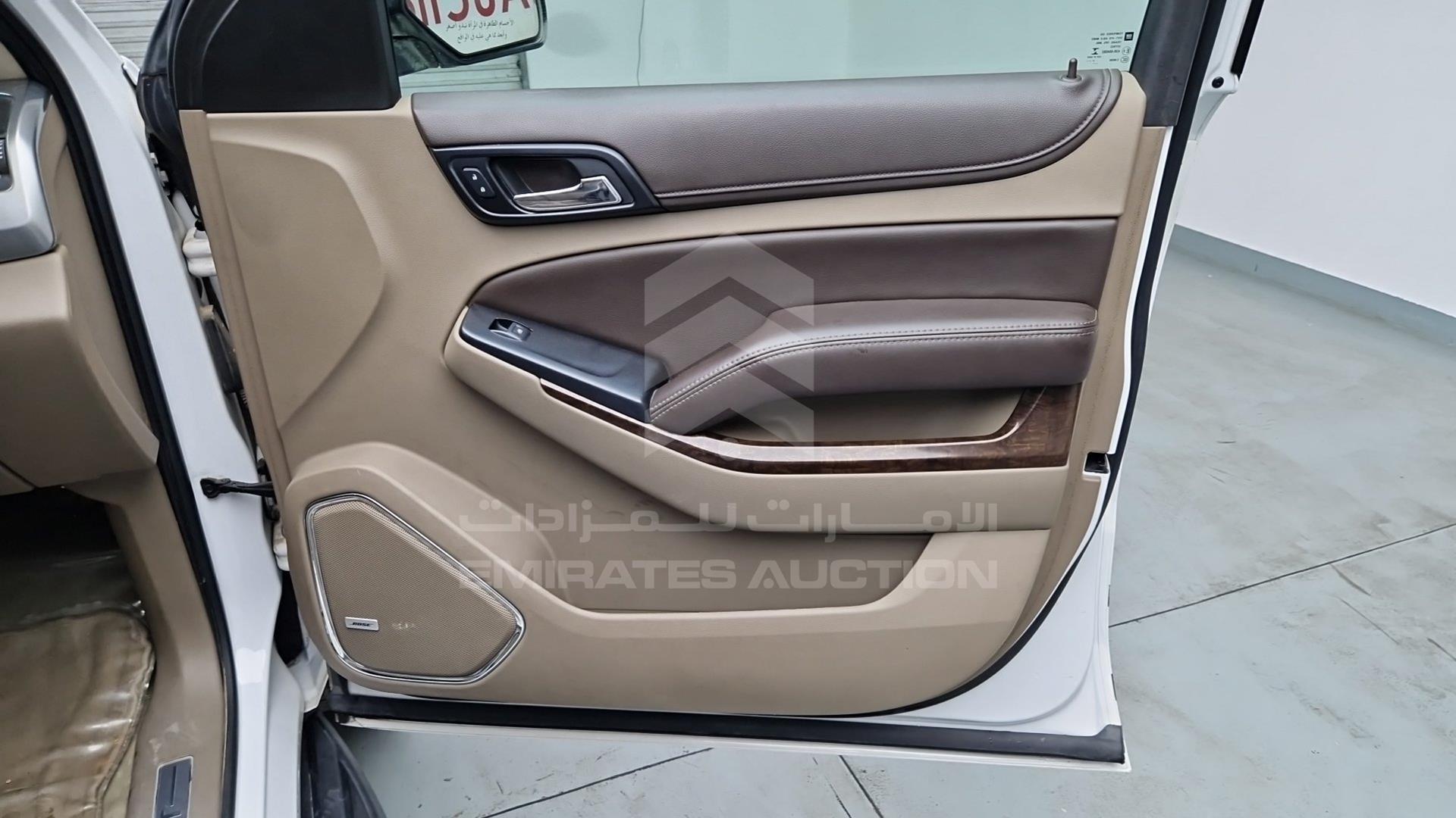 2018 CHEVROLET SUBURBAN VIN: 1GNSK8KC1JR168985
