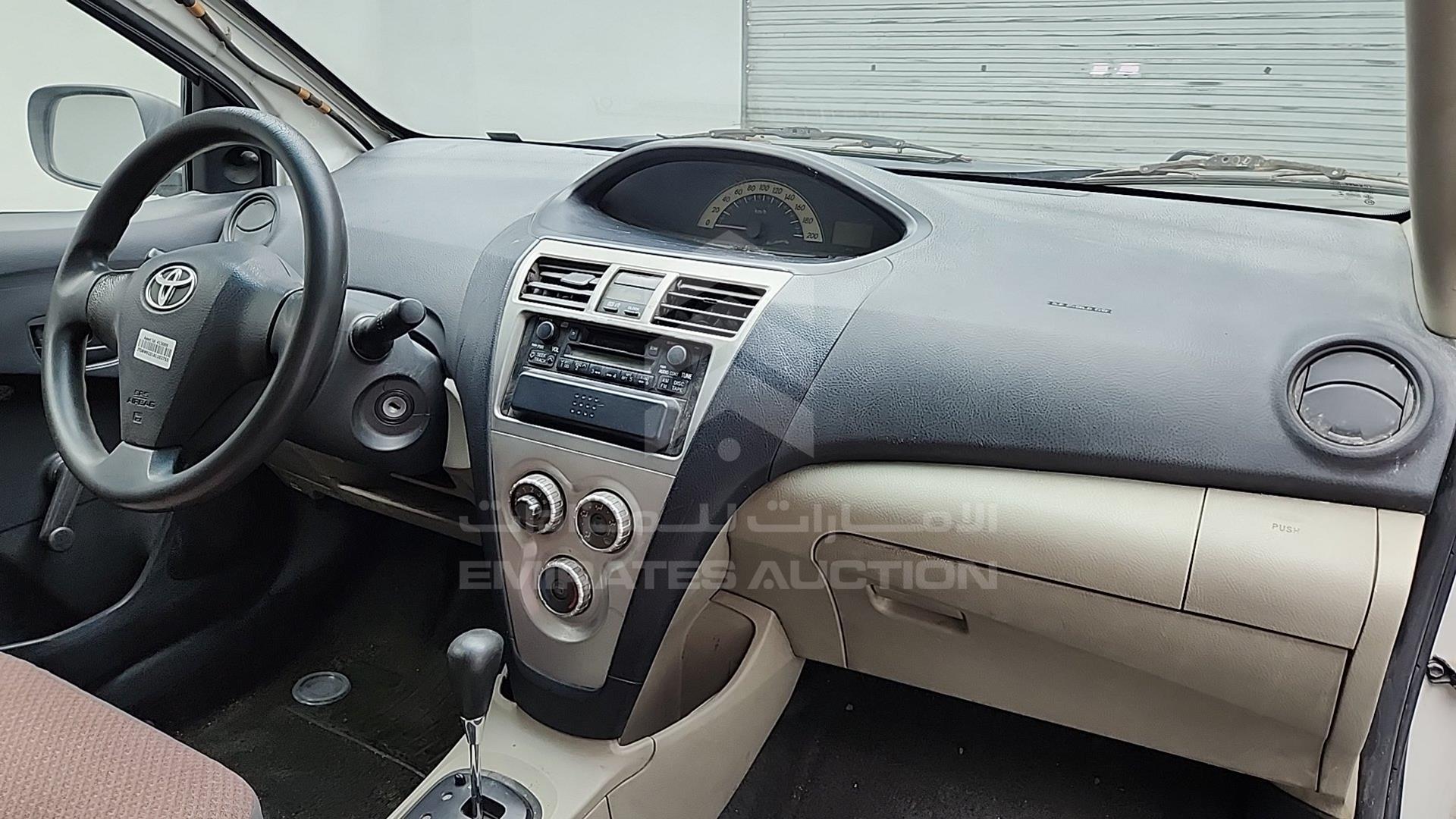 2008 TOYOTA YARIS VIN: JTDBW923181102755