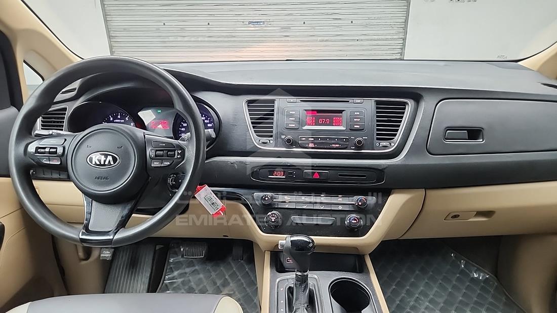 2016 Kia Carnival — Entertainment Systems & Camera Monitor & Navigation — Photo 16