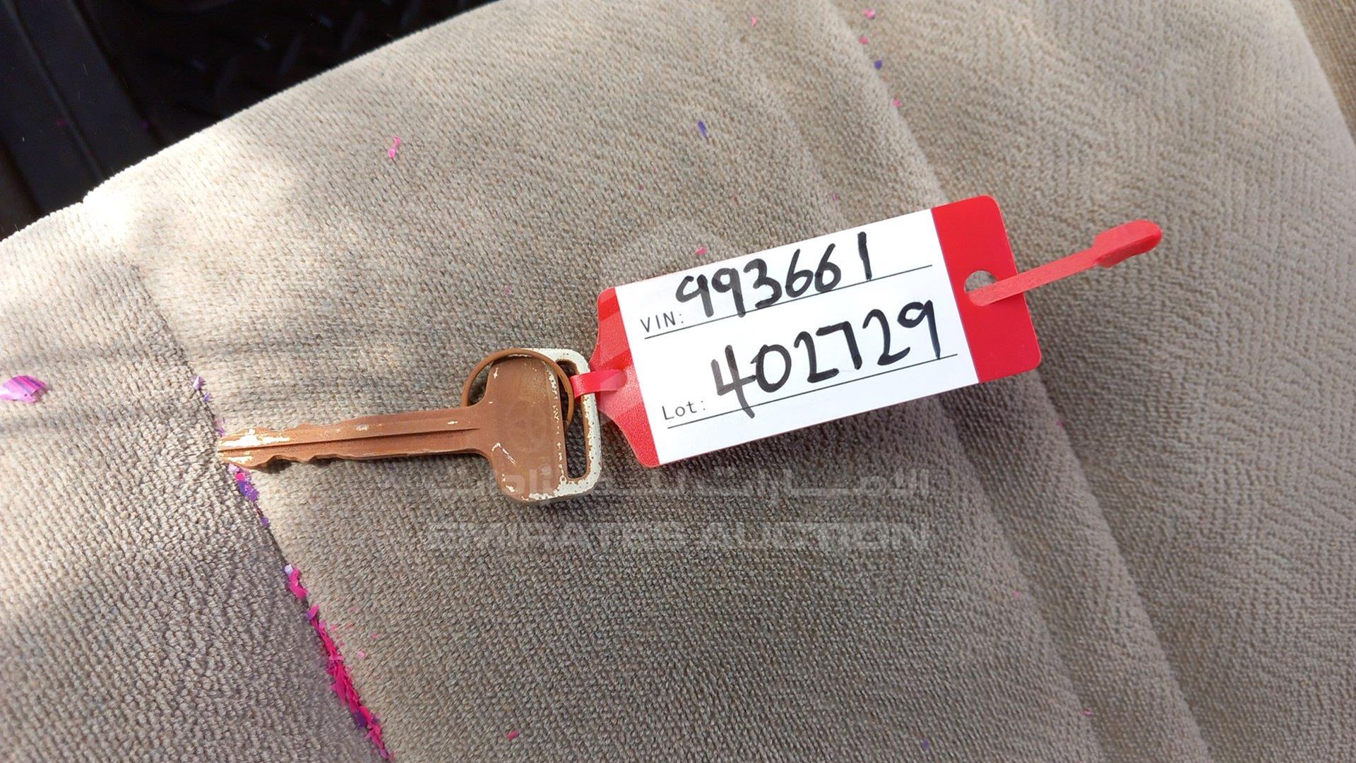 2000 TOYOTA CAMRY VIN: 4T1BG22K0YU993661