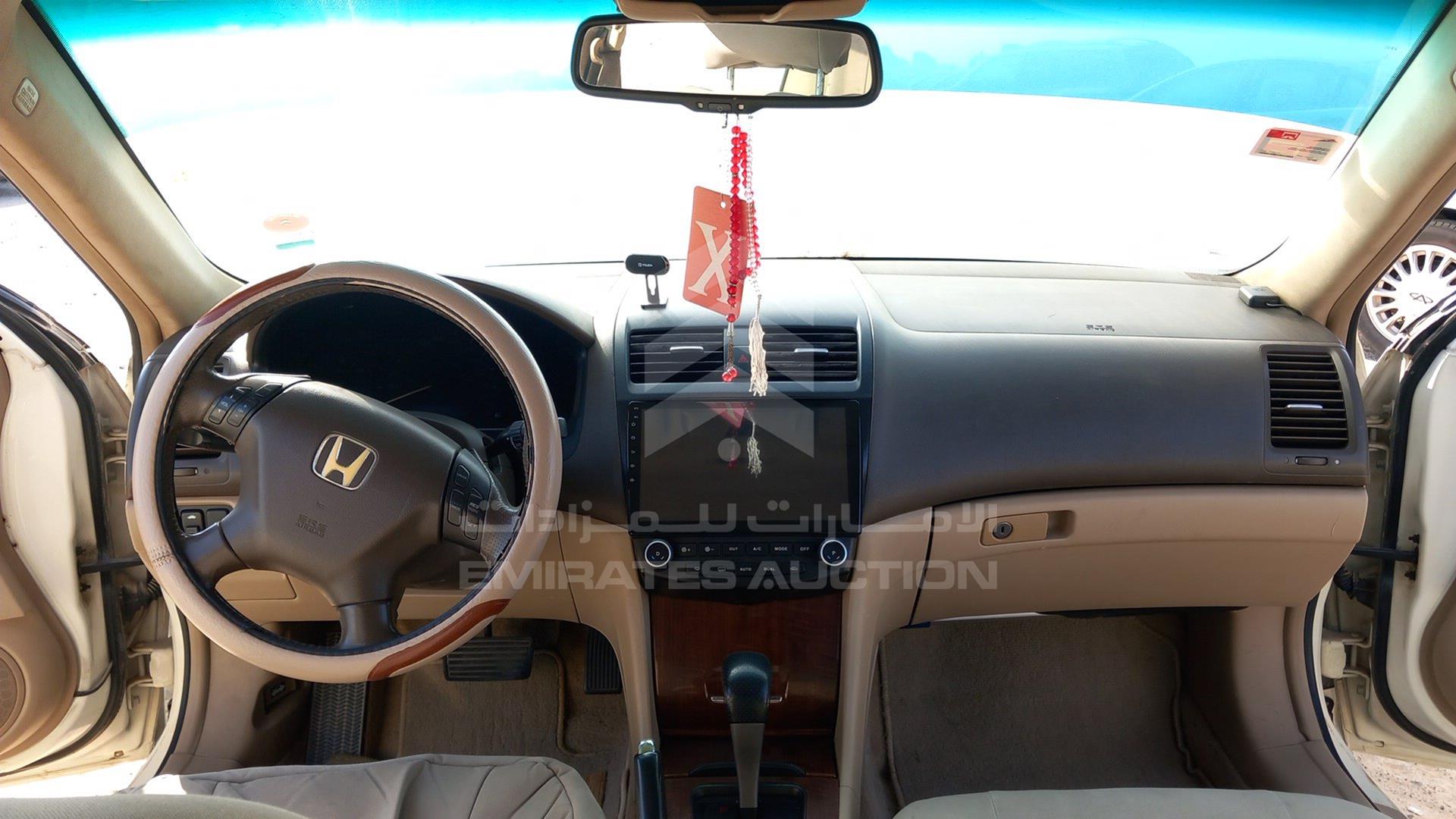 2006 HONDA ACCORD VIN: JHMCM66826C400147