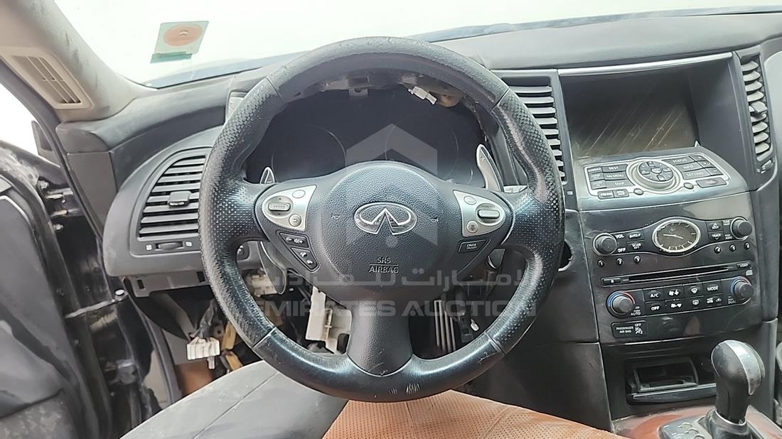 2009 Infiniti FX 50 — Steering & Mounted Controls — Photo 8