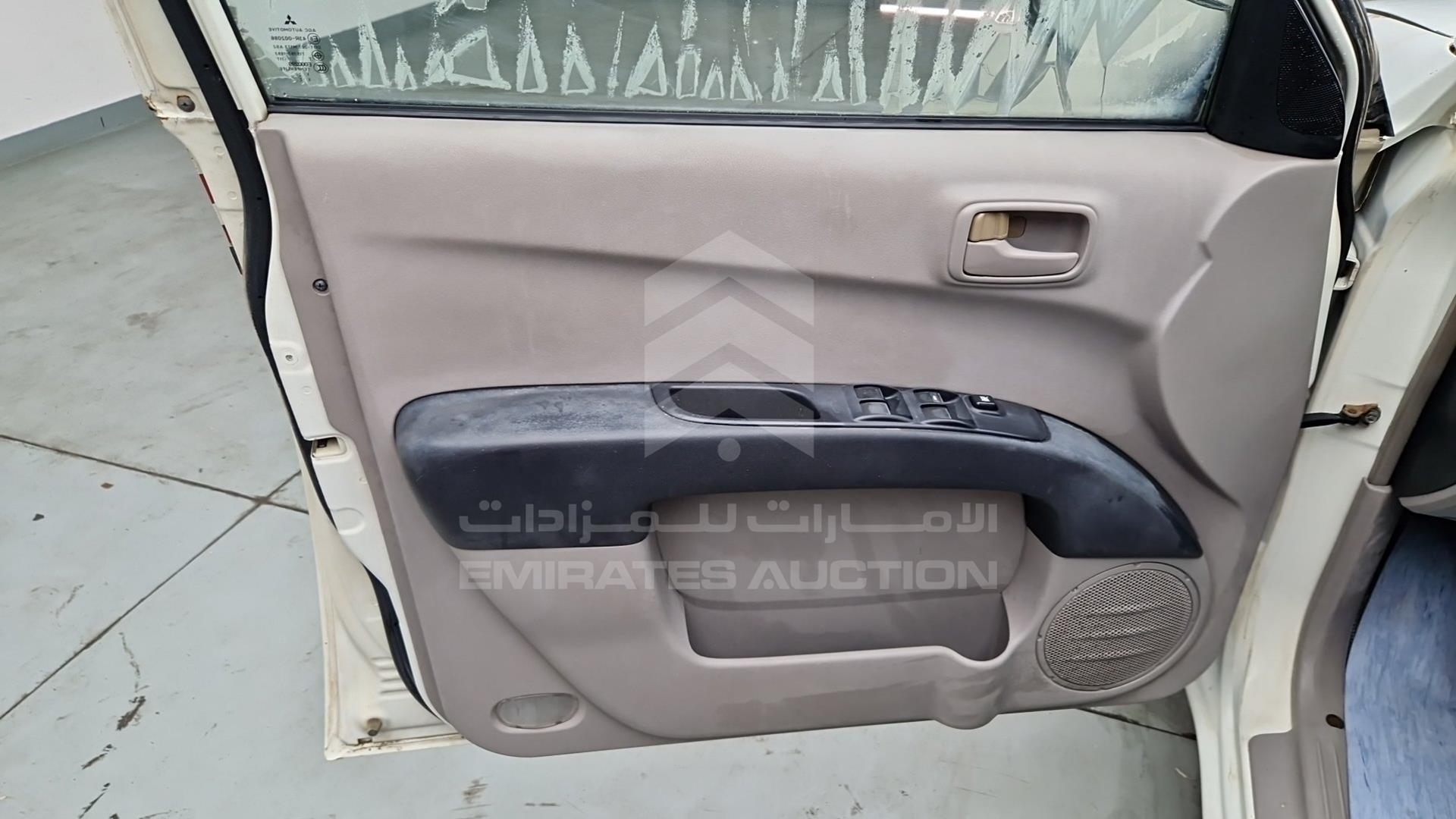 2014 MITSUBISHI L 200 VIN: MMBJNKA50ED004709