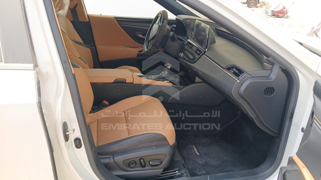2023 Lexus ES 300 H Premier — Front Right Passenger Seat View — Photo 23