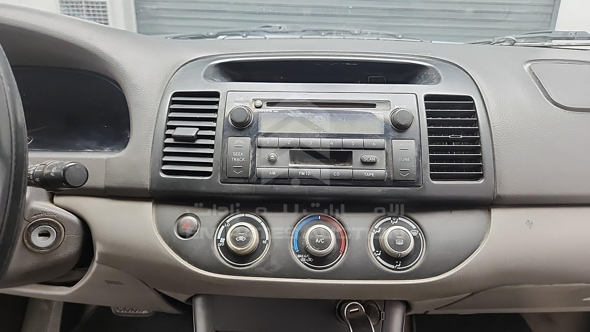 2005 TOYOTA CAMRY VIN: 4T1BE30KX5U567728