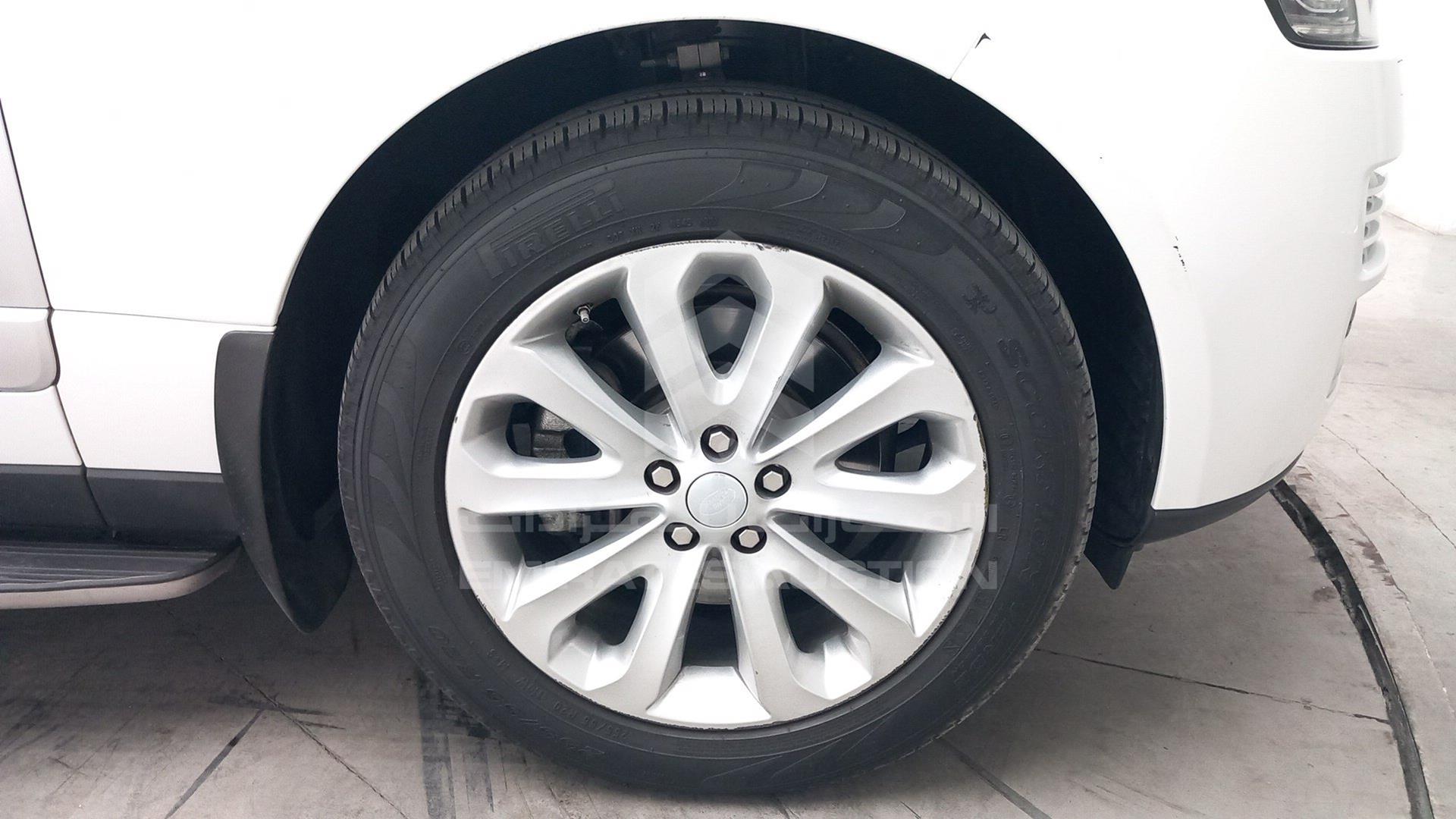 2016 RANGE ROVER HSE VIN: SALGA2DF2GA309276