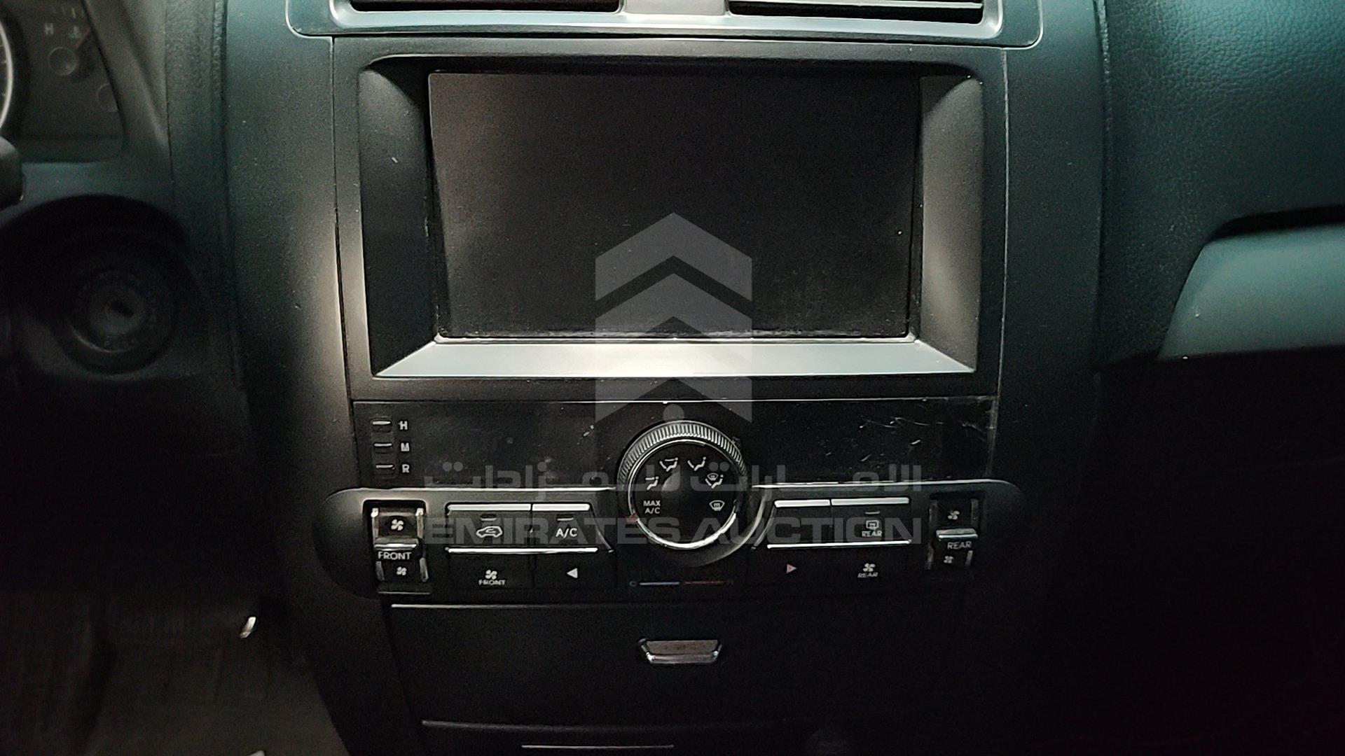 2014 KIA MOHAVE VIN: KNAKM8112E5110512