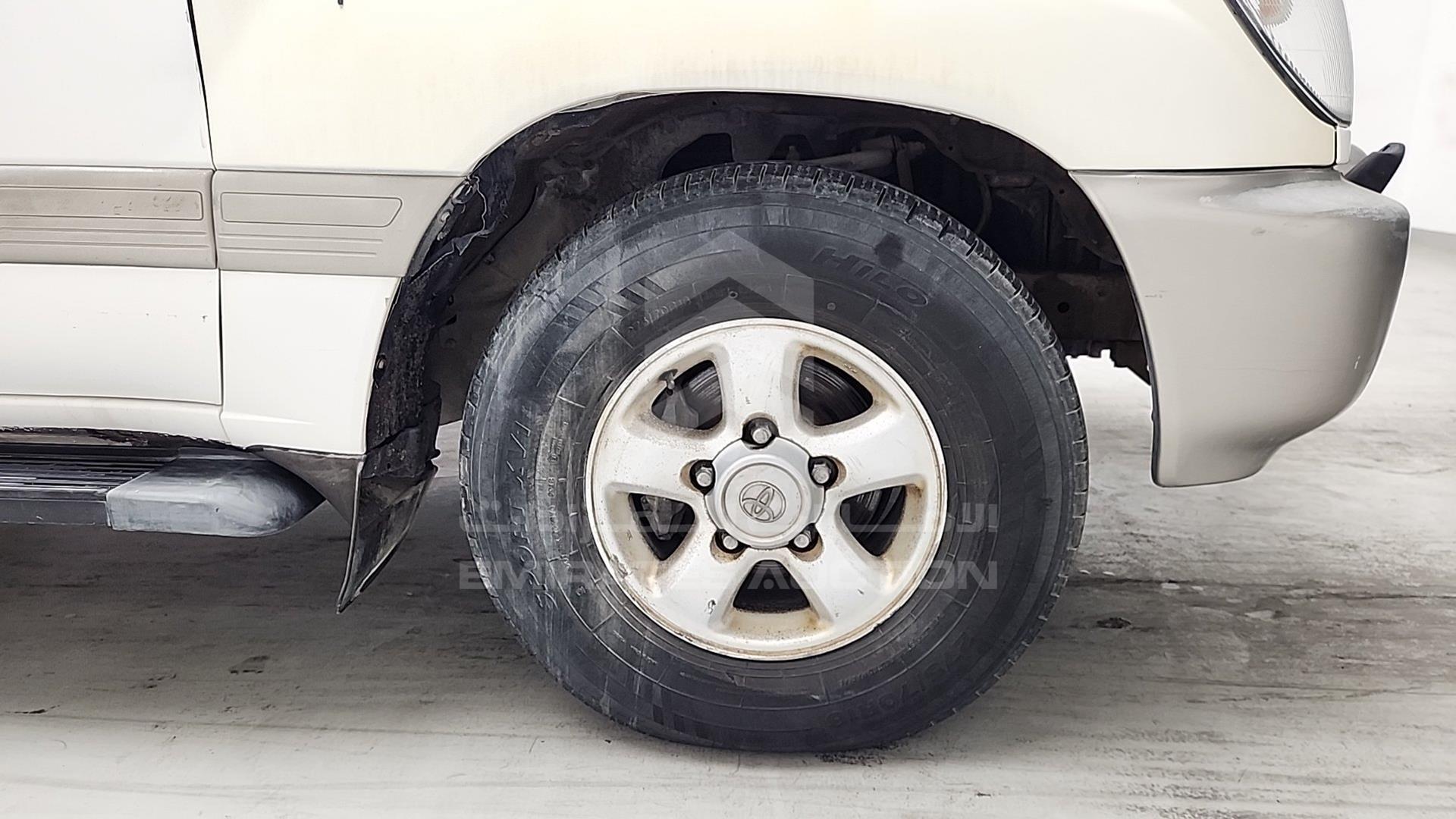 2000 TOYOTA LAND CRUISER VIN: JT3HT05J0Y0081156