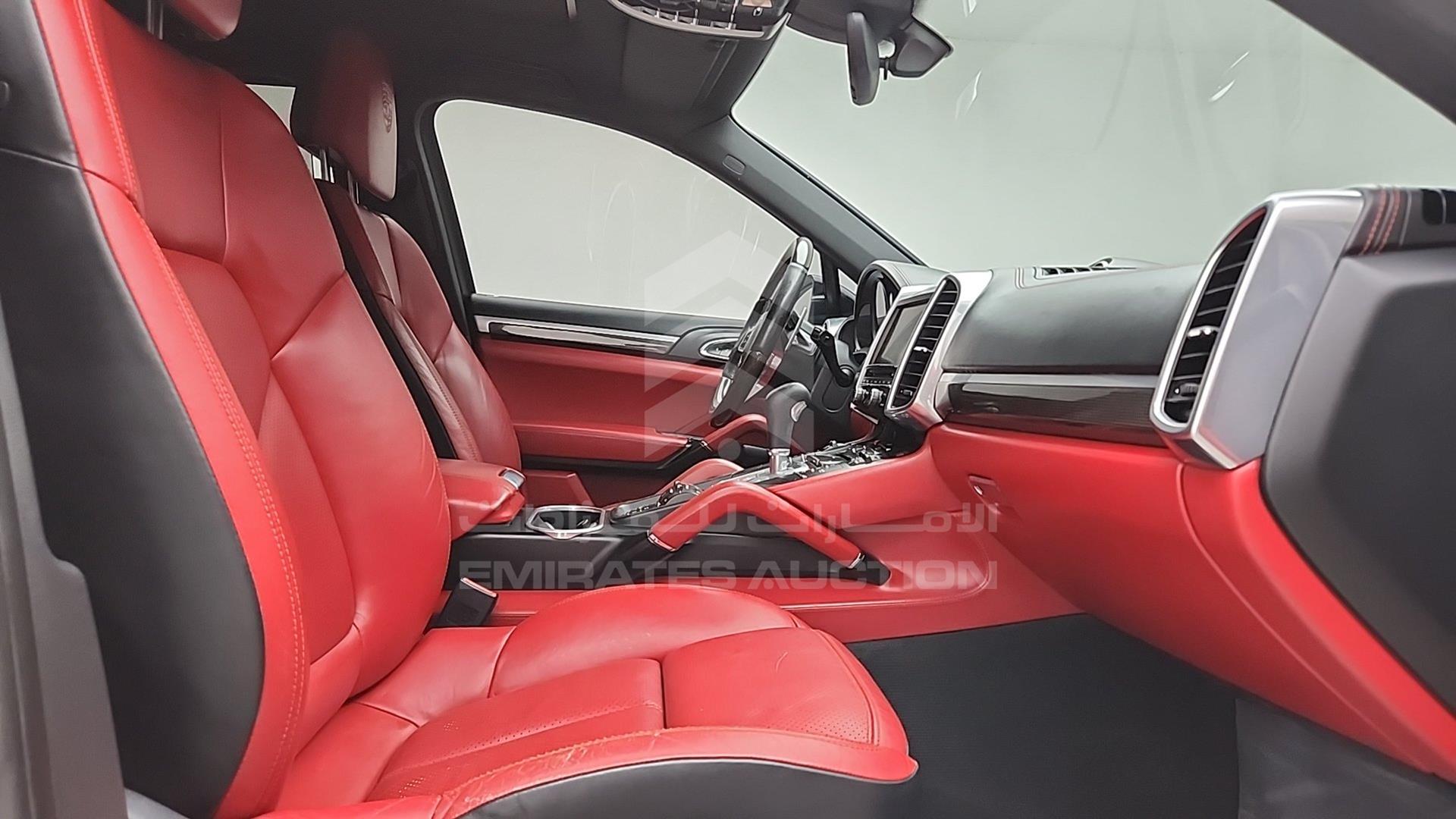 2015 PORSCHE CAYENNE VIN: WP1ZZZ92ZFLA60629