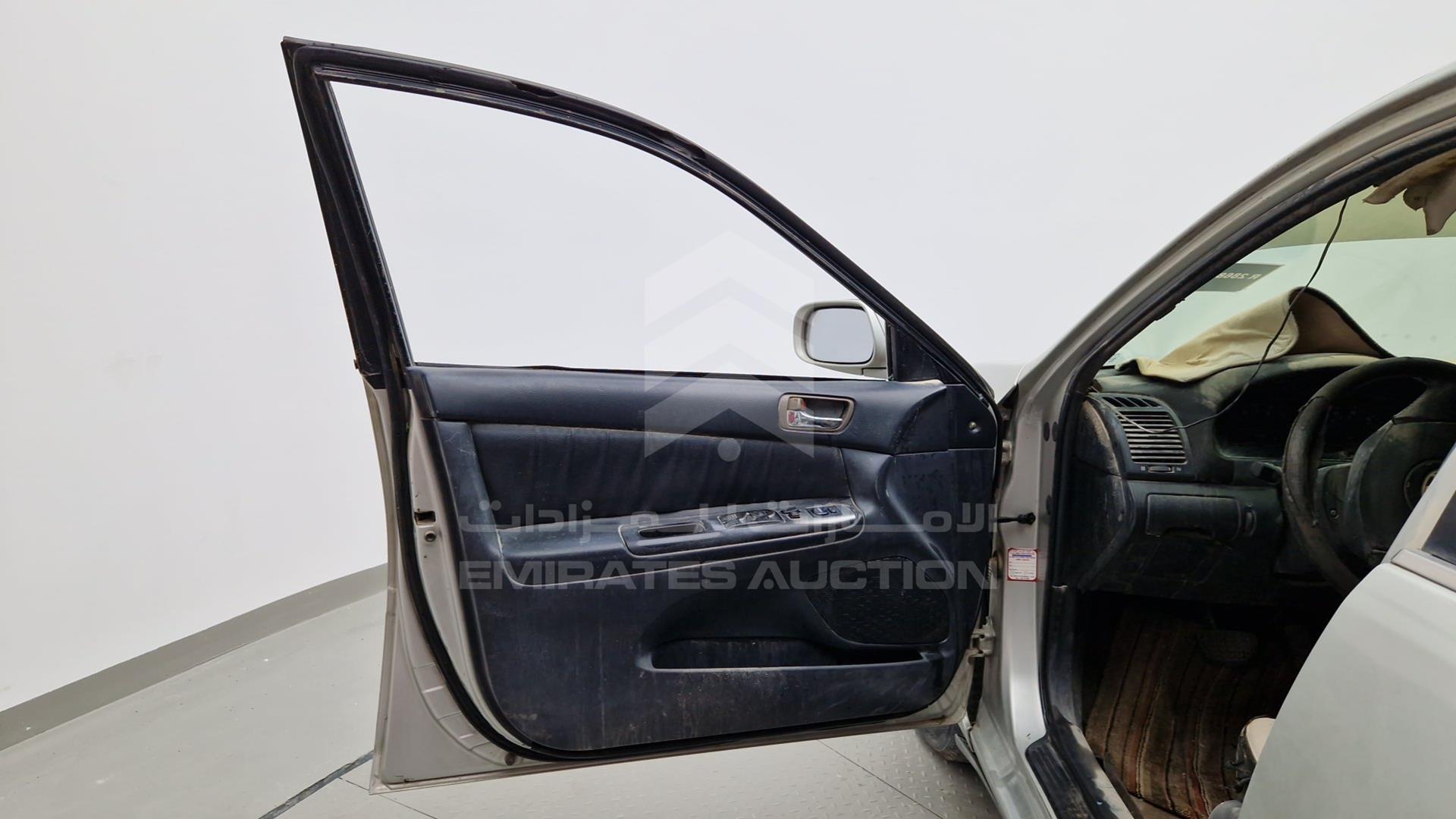 2002 TOYOTA CAMRY VIN: 4T1BF32K82U015361