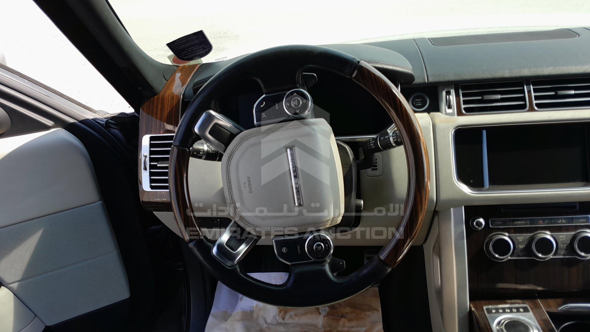 2014 RANGE ROVER VOGUE VIN: SALGA2EF8DA121114