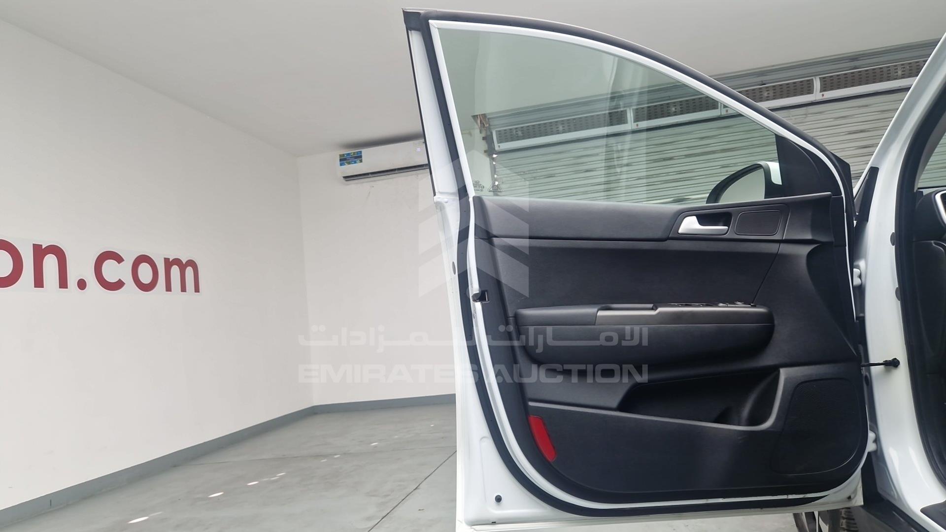 2020 KIA SPORTAGE VIN: U5YPG81C9LL832279