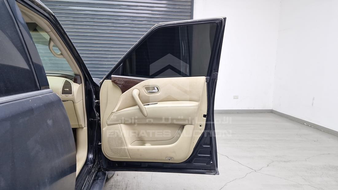2014 Nissan Patrol — Front Right Door — Photo 32