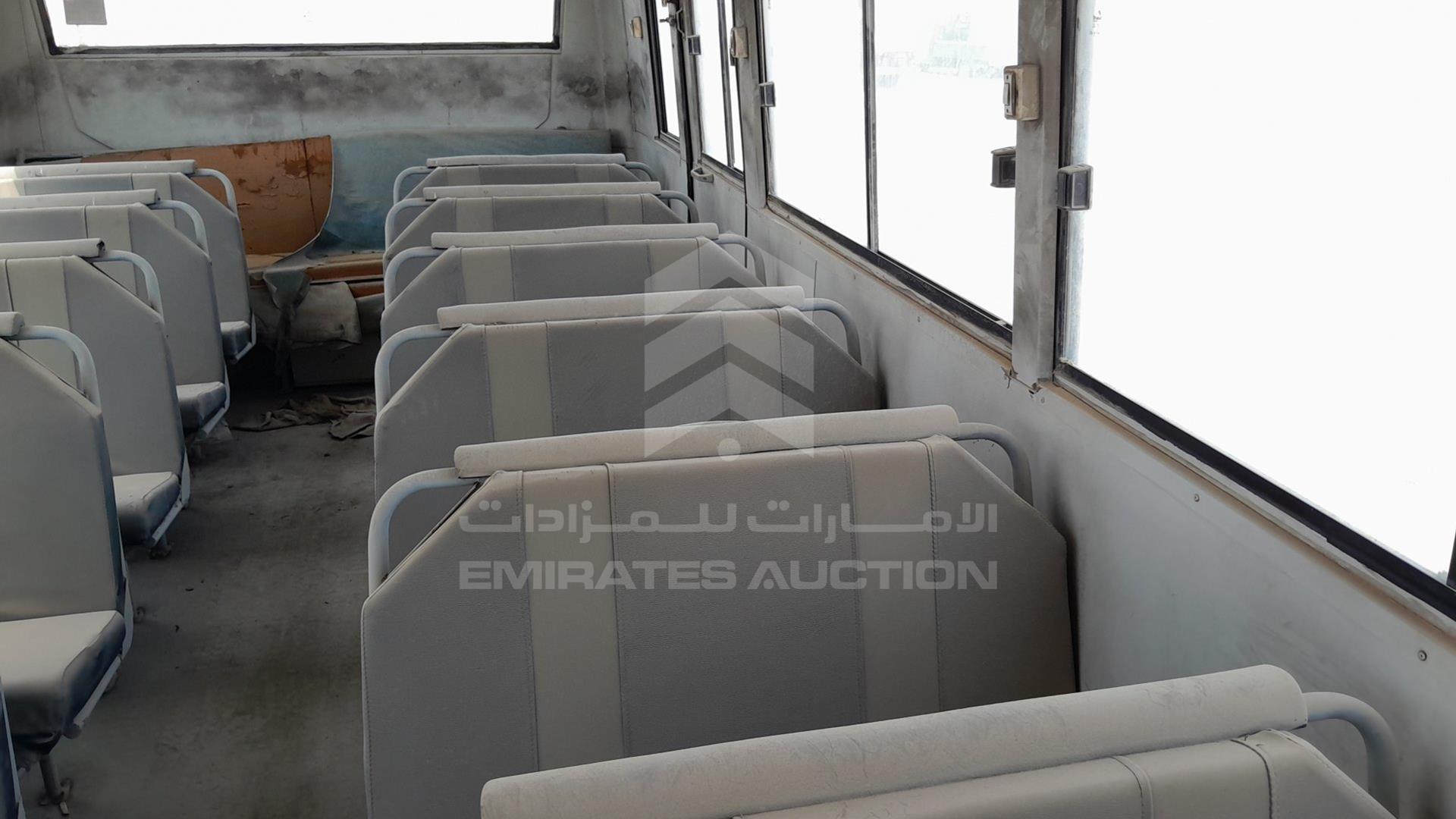 2016 TATA BUS VIN: MAT449253G0L01940
