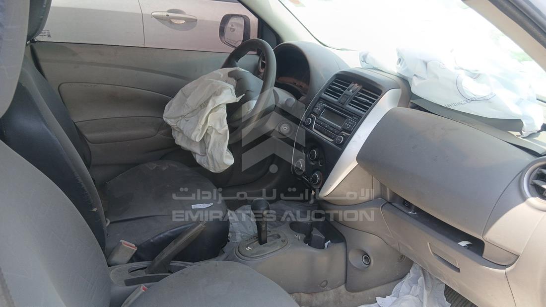 نيسان صني 2022 — زاوية الراكب الأمامي للمقعد — صورة 21