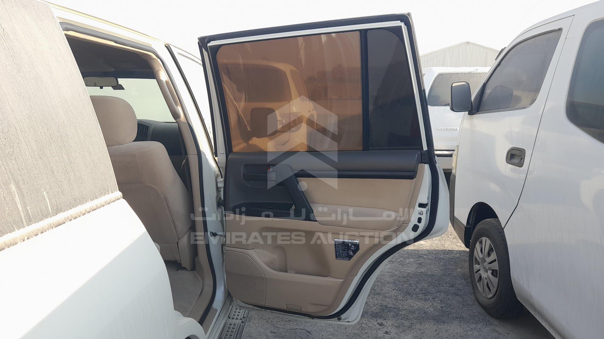 2014 TOYOTA LAND CRUISER VIN: JTMDU09J2E4094514