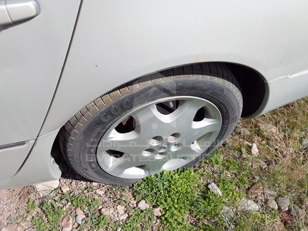 Lexus LS 430 2001 JTHBN30F810048622 Image 3