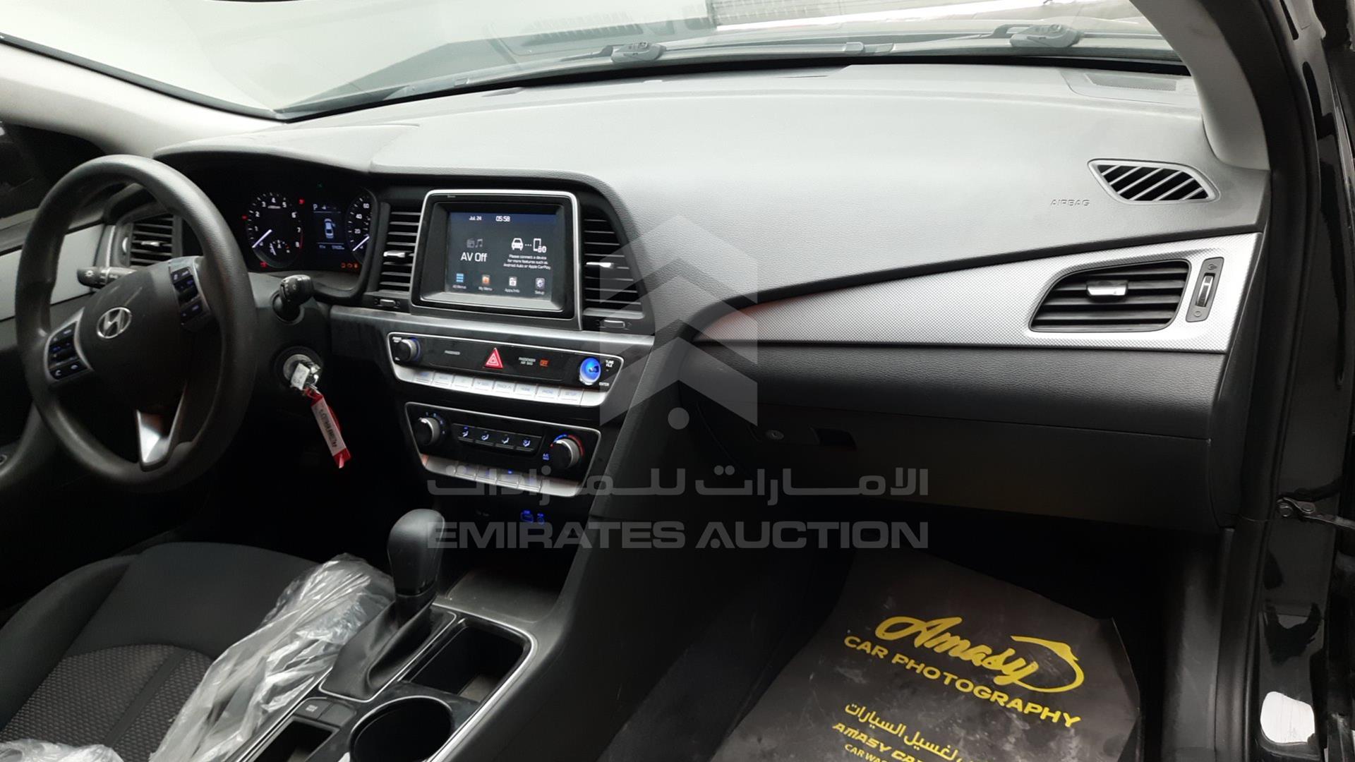2019 HYUNDAI SONATA VIN: 5NPE24AF3KH786795