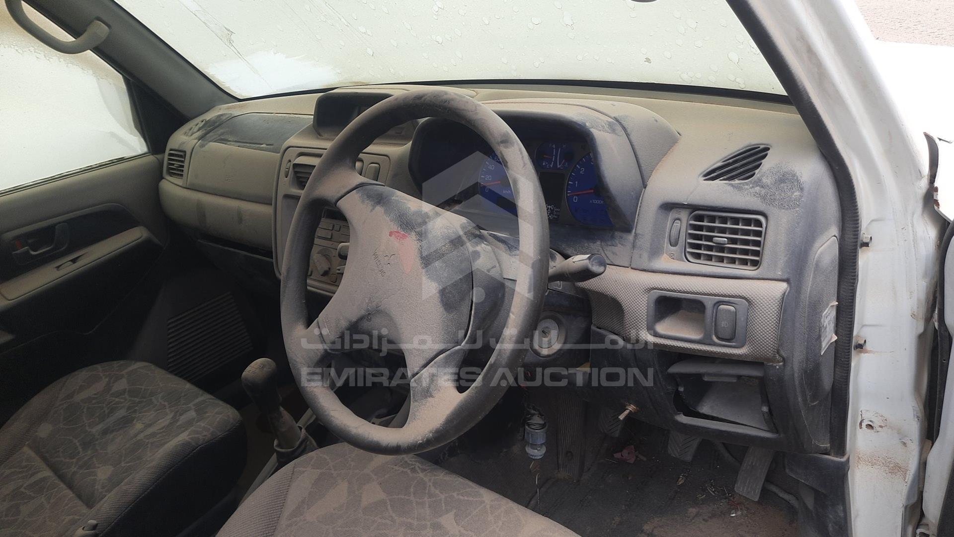 2005 MITSUBISHI PAJERO VIN: H66W-0015385