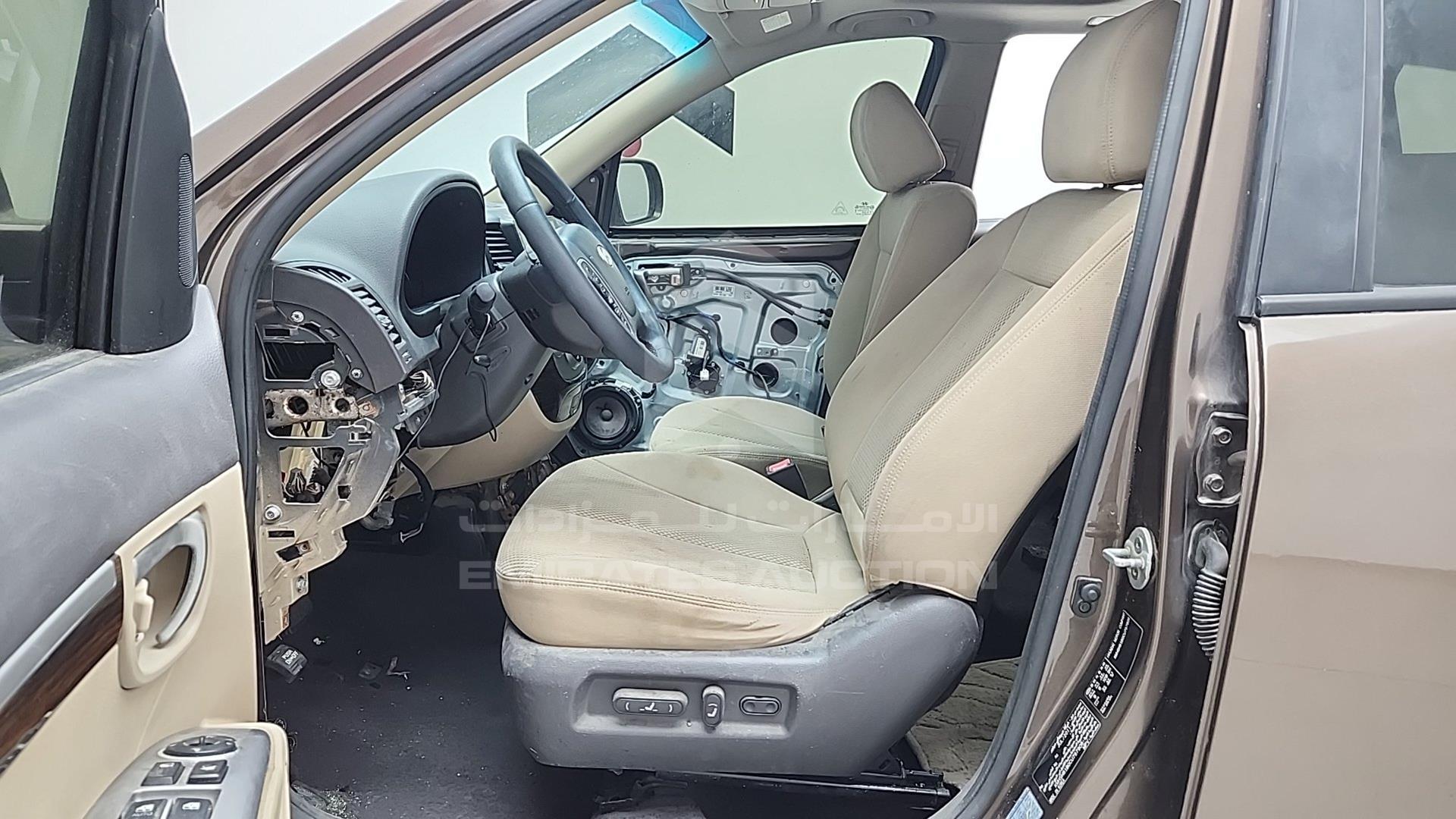 2012 HYUNDAI SANTA FE VIN: KMHSH81B0CU797908