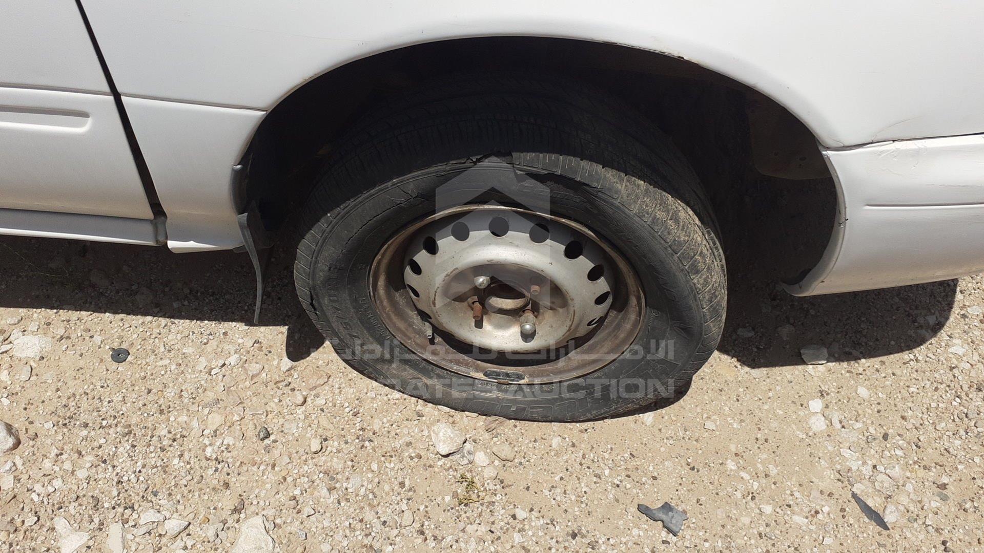 0 NISSAN SUNNY VIN: JN1BBAB14Z0310979