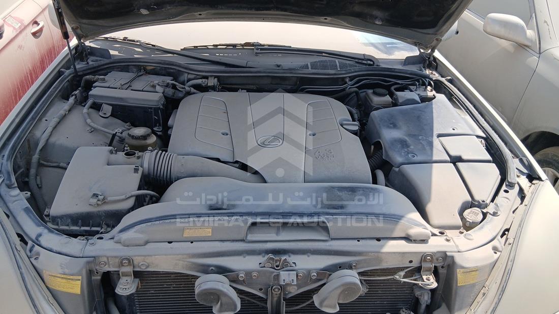 2002 Lexus LS 430 - Scrap without document — Engine Bay — Photo 26