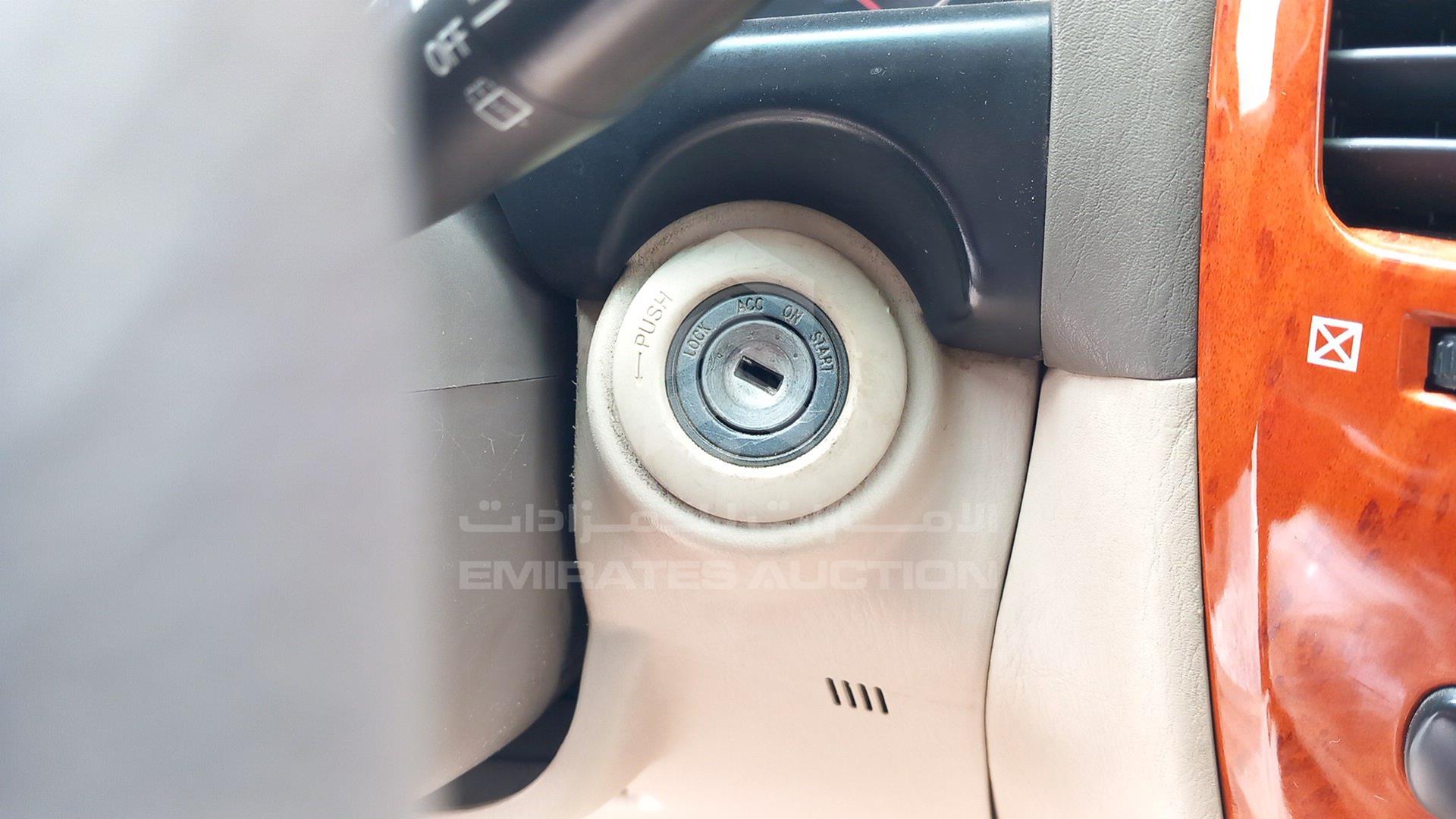 2004 TOYOTA LAND CRUISER VIN: JTEHJ09JX45090001