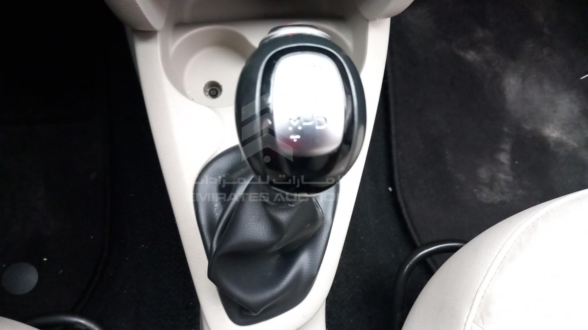 2020 RENAULT SYMBOL VIN: VF14SRAB4LT549492