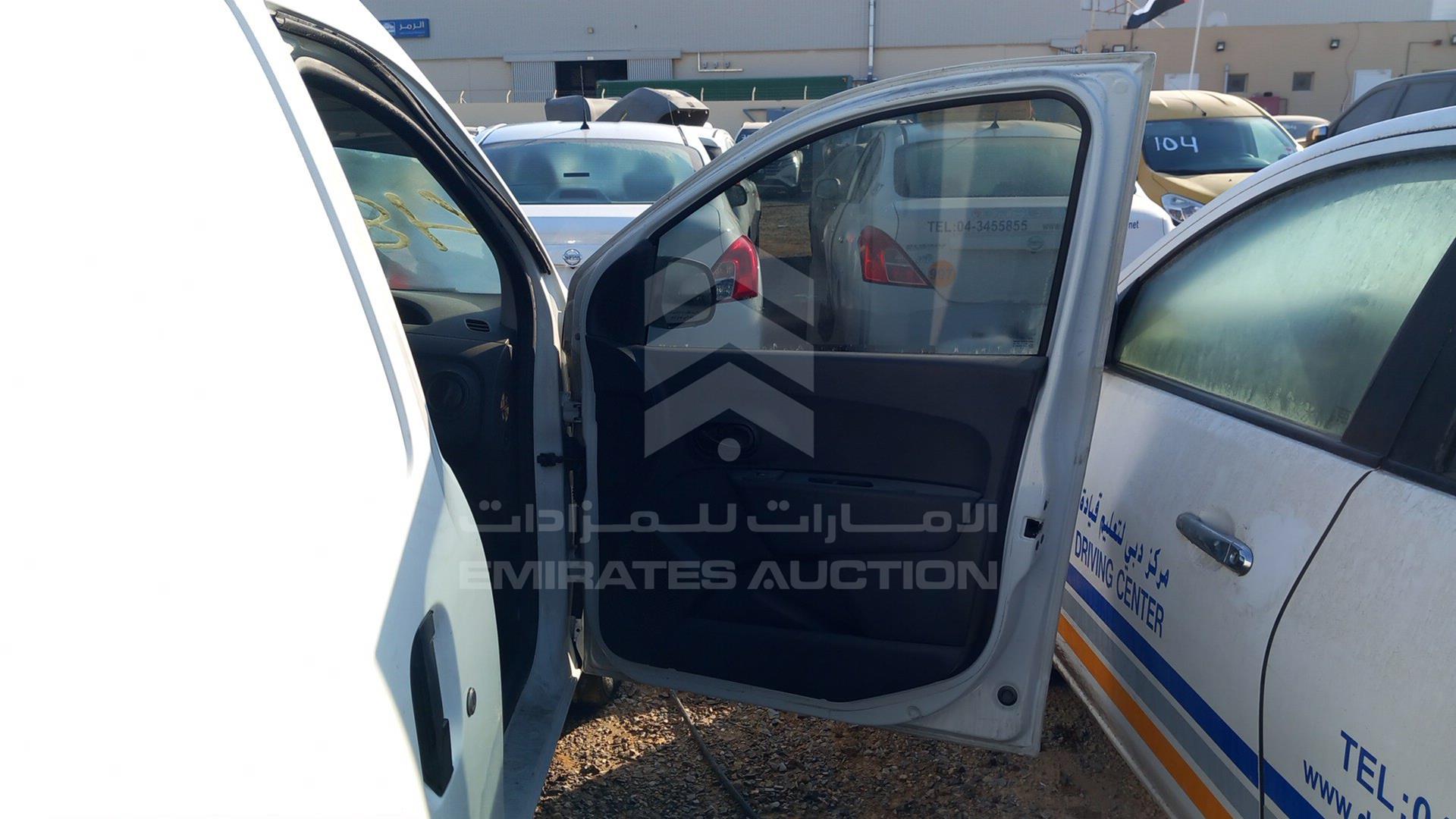 2019 RENAULT DOKKER VIN: VF18SRB40KG449625