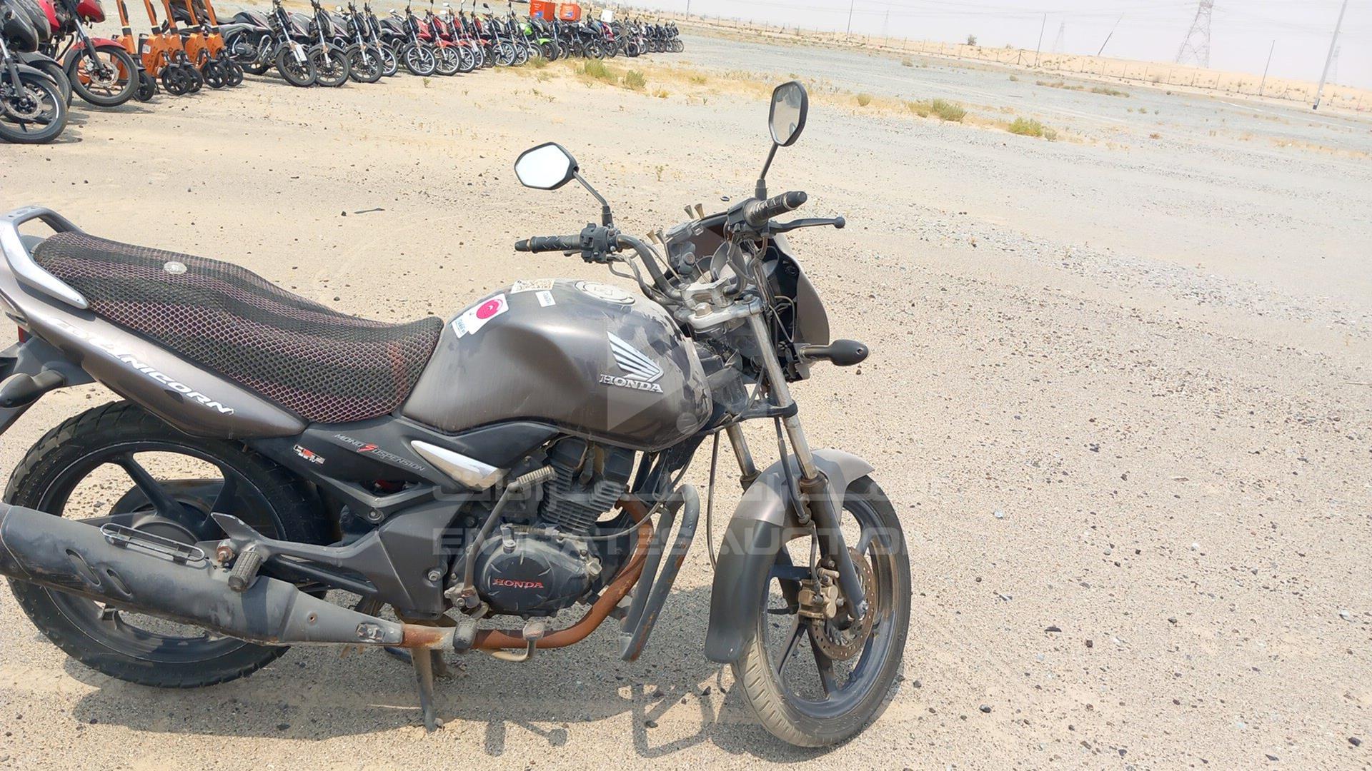 2018 HONDA UNICORN VIN: ME4KC311LJ8443214