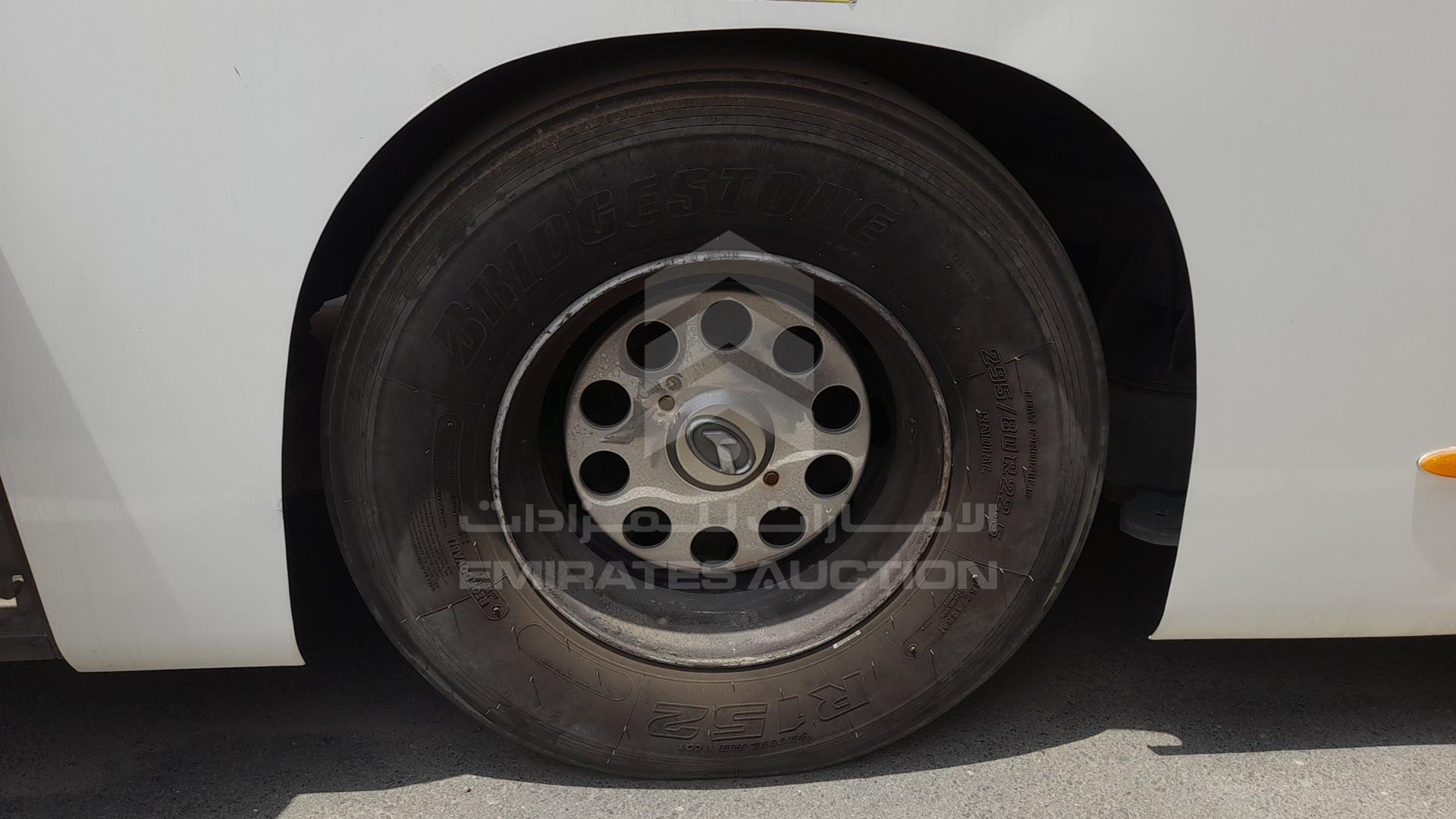 2015 KING LONG BUS VIN: LA6A1KBM6FB400225
