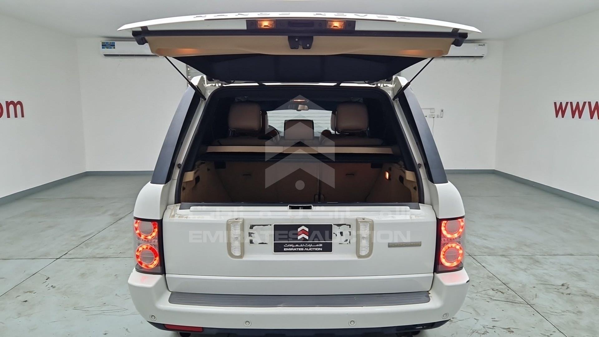 2011 RANGE ROVER VOGUE VIN: SALLMEME4BA337190
