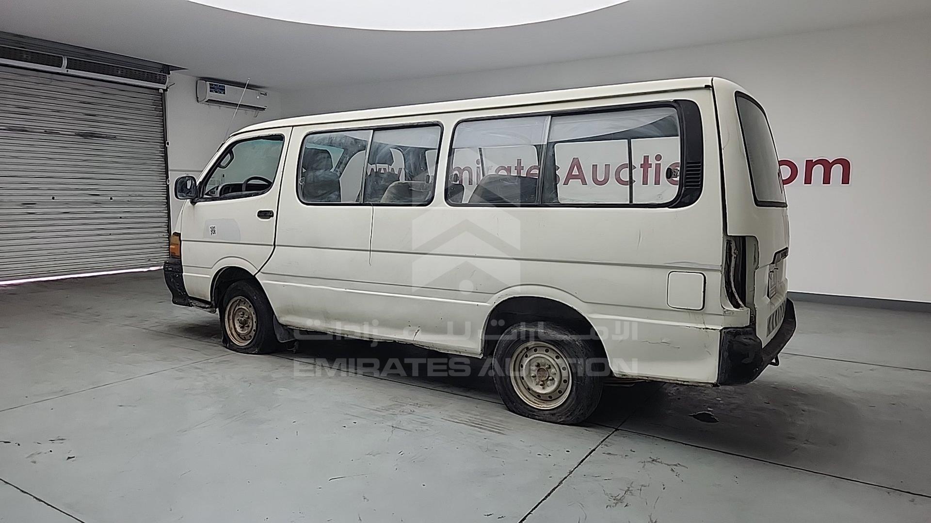 1996 TOYOTA HIACE VIN: RZH1150002818