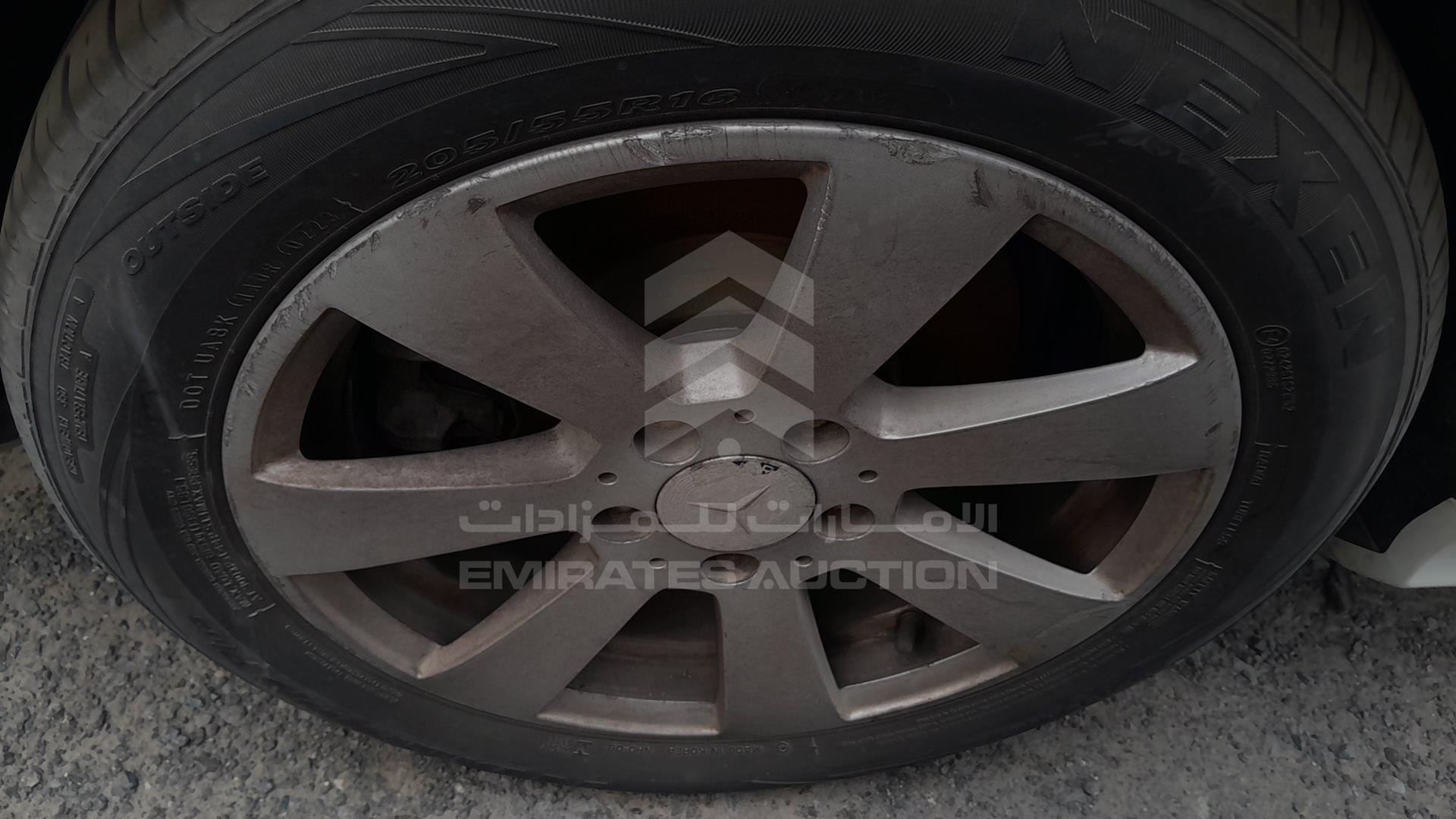 2012 MERCEDES C 200 VIN: WDDGF4JB9CA633511