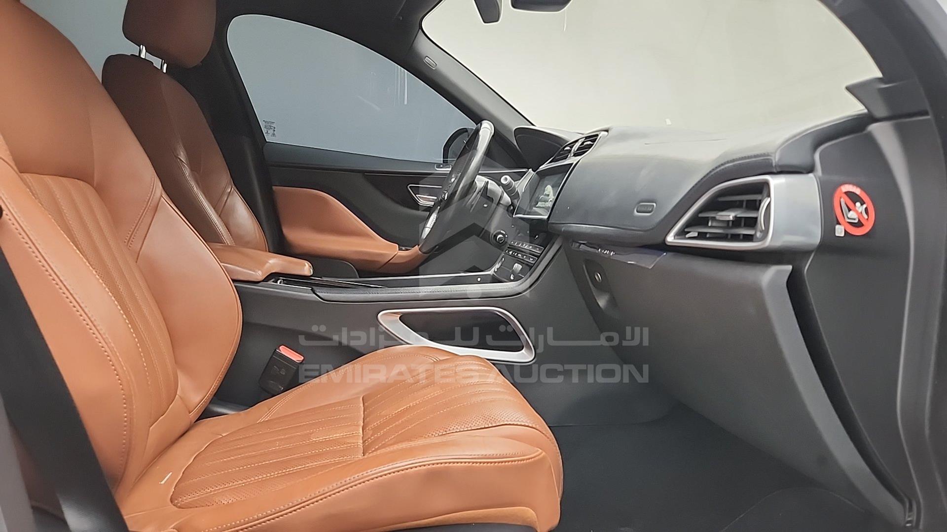 2017 JAGUAR F-PACE VIN: SADCA2BV7HA077179