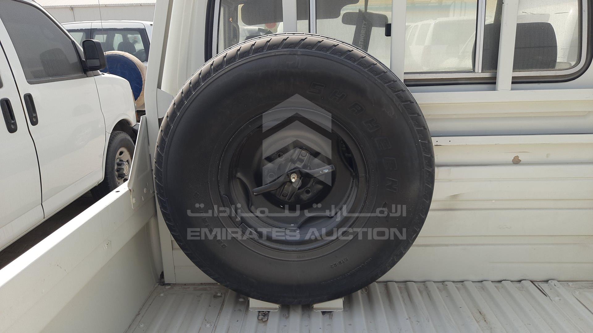0 TOYOTA LAND CRUISER PICKUP VIN: FZJ750021291