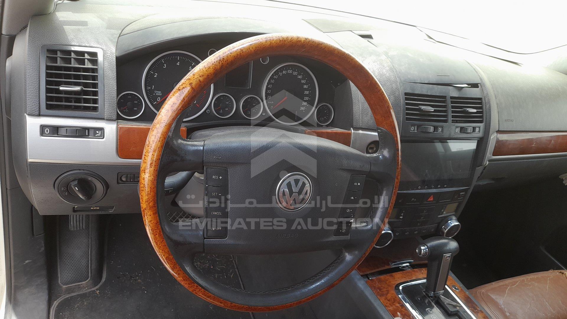 WVGAE27L86D051082 - 2006 Volkswagen Touareg - #348923