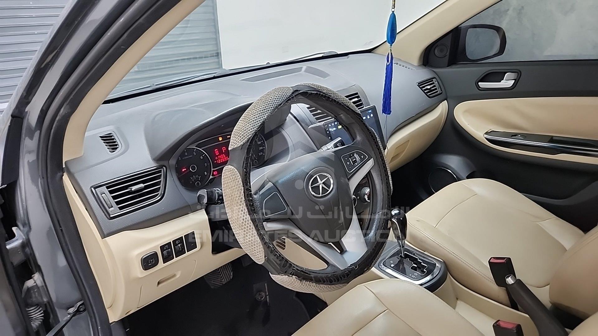 2016 JAC J4 VIN: LJ12FKR21G4703791