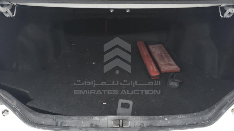 6T1BF9FK7FX563065 Auction: EmiratesAuction Lot: 409828 6T1BF9FK7FX563065 Toyota Camry 2015 WHITE Photo 24