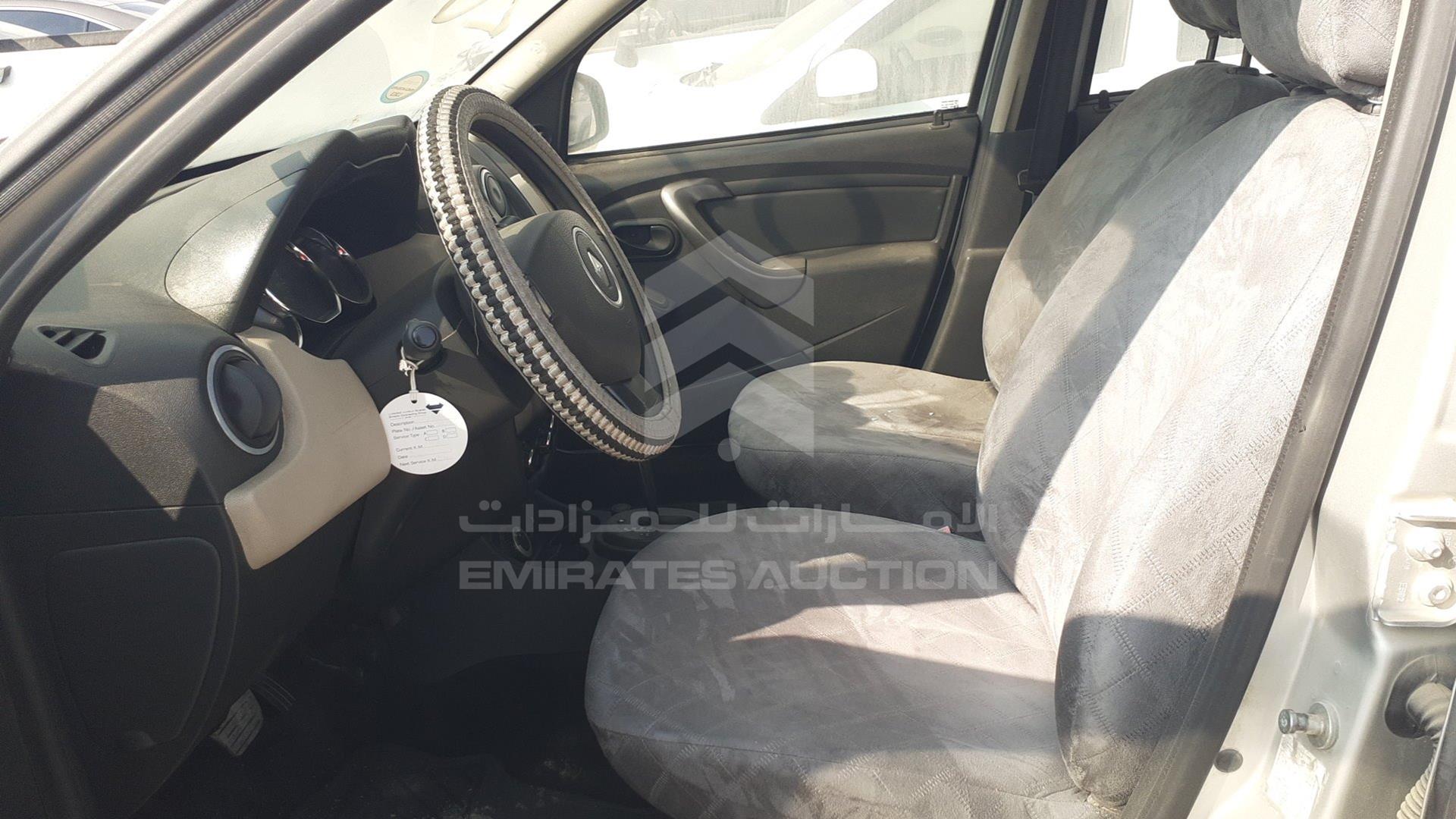 2017 RENAULT DUSTER VIN: VF1HSRGJ4HA500179