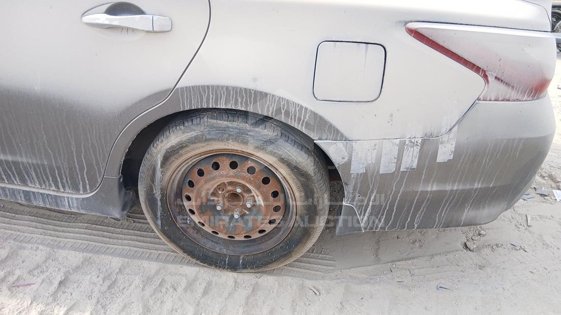 نيسان التيما 2018 — الإطار الخلفي الأيسر — صورة 31