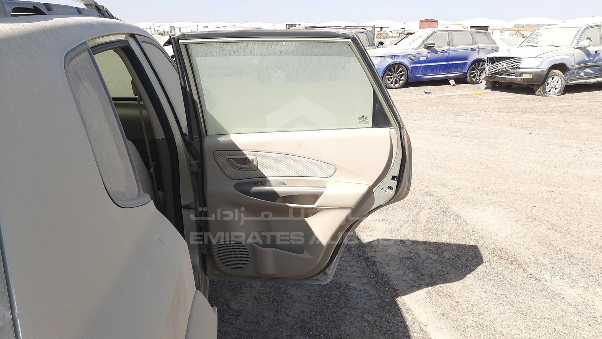 2009 HYUNDAI TUCSON VIN: KMHJM81B29U038399