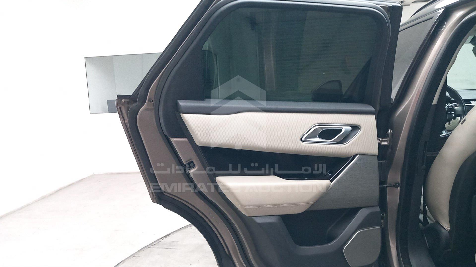 2019 RANGE ROVER VELAR VIN: SALYA2BX7KA223325