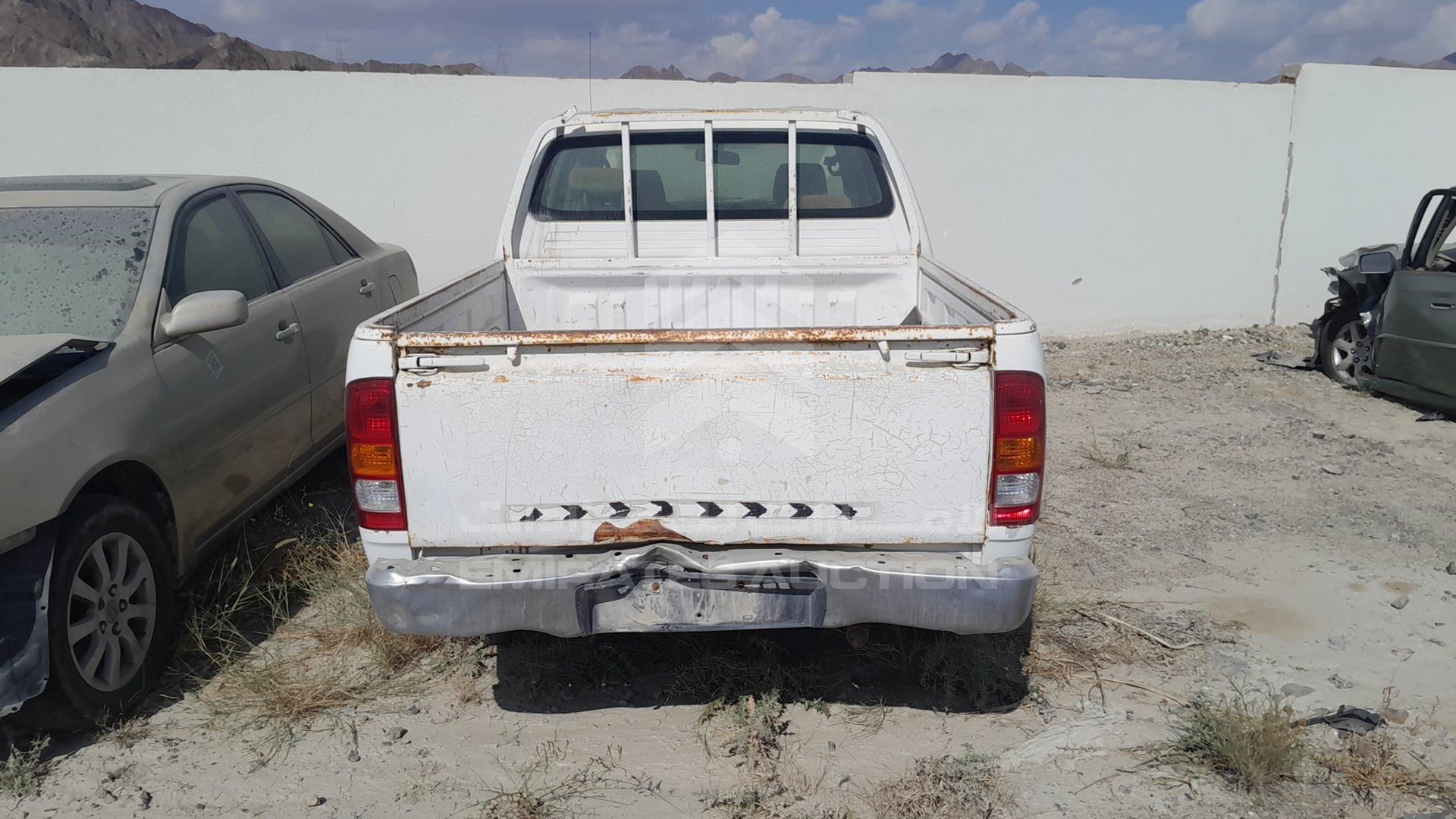 2008 TOYOTA HILUX VIN: MR0FX22G681309765