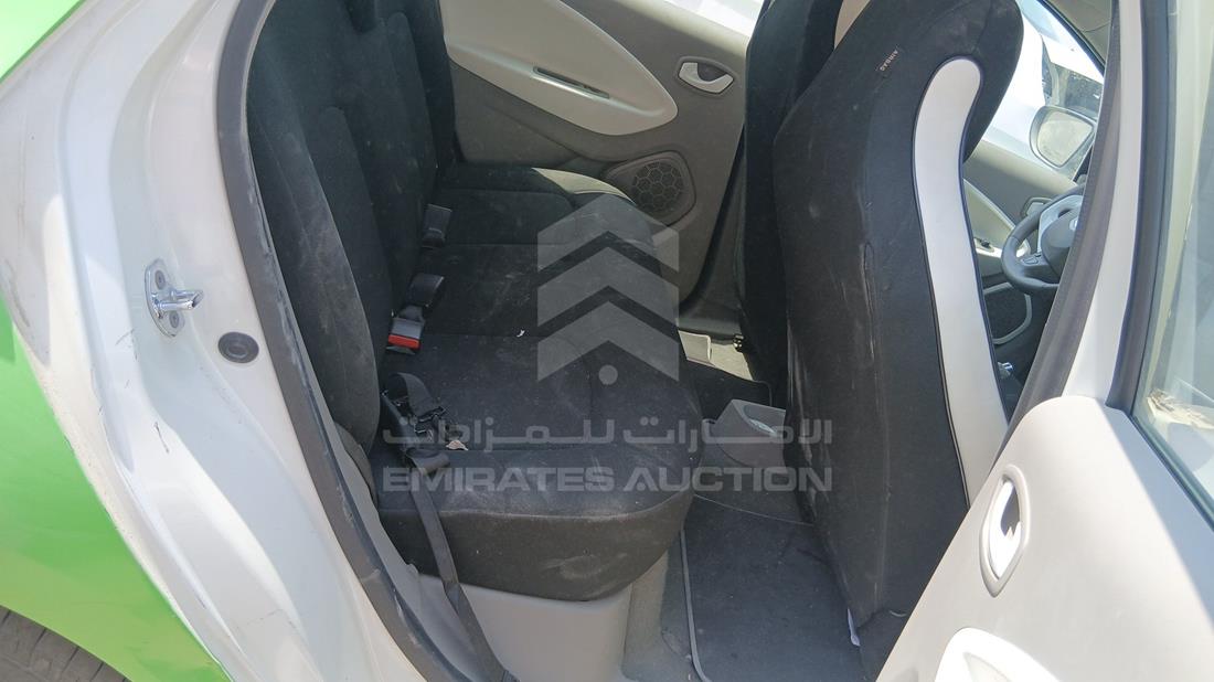 2019 Renault Zoe — Rear Right Passenger View — Photo 20