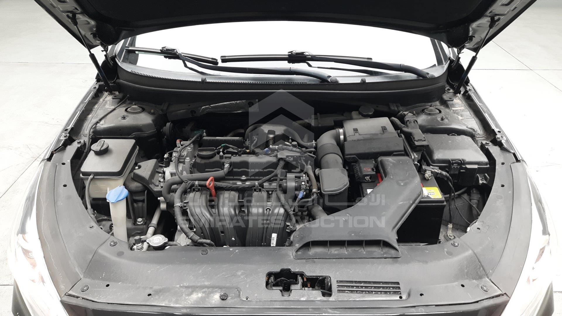 2019 HYUNDAI SONATA VIN: 5NPE24AF3KH786795