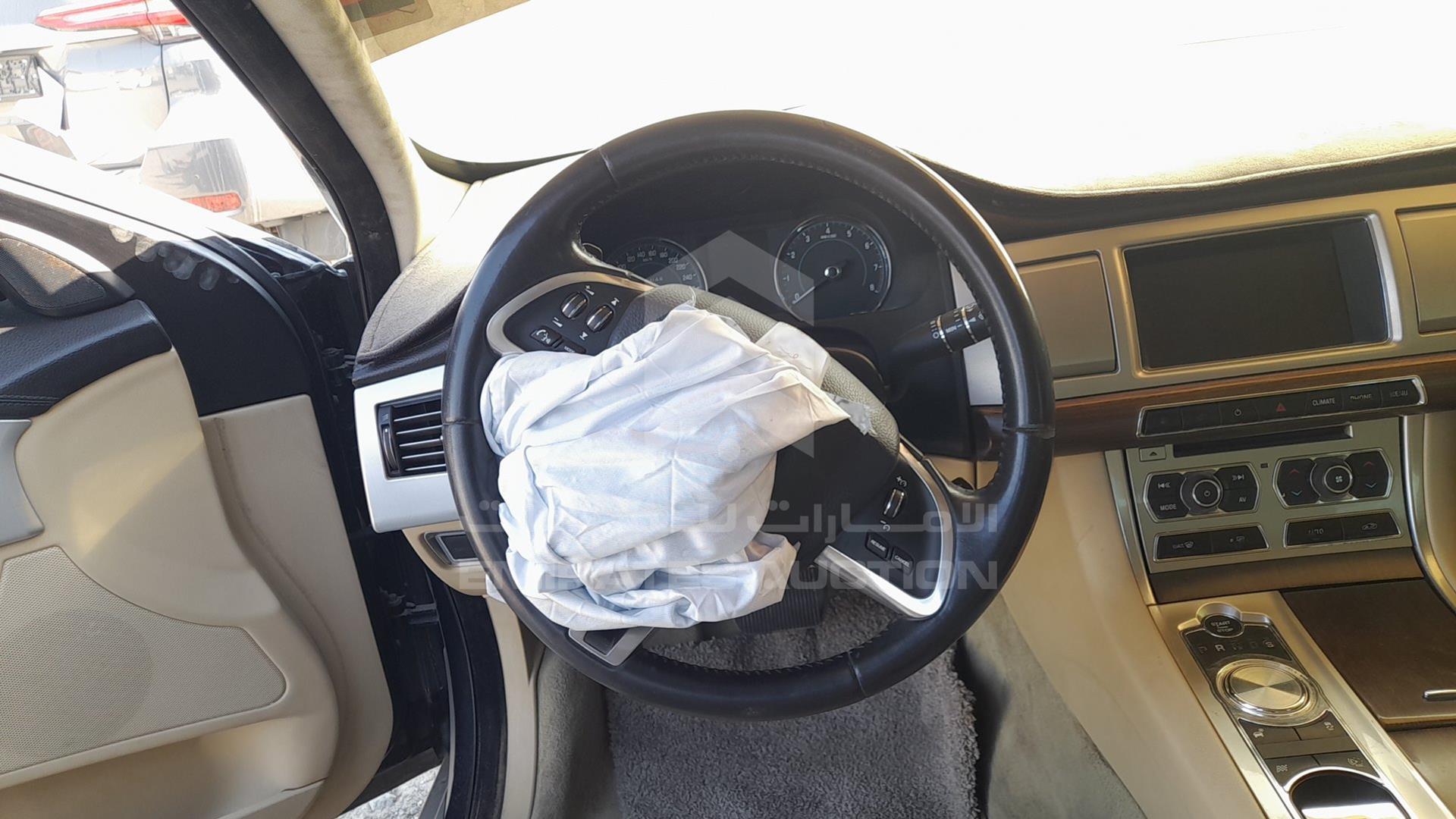 2012 JAGUAR XF VIN: SAJAA05F1CLS40239