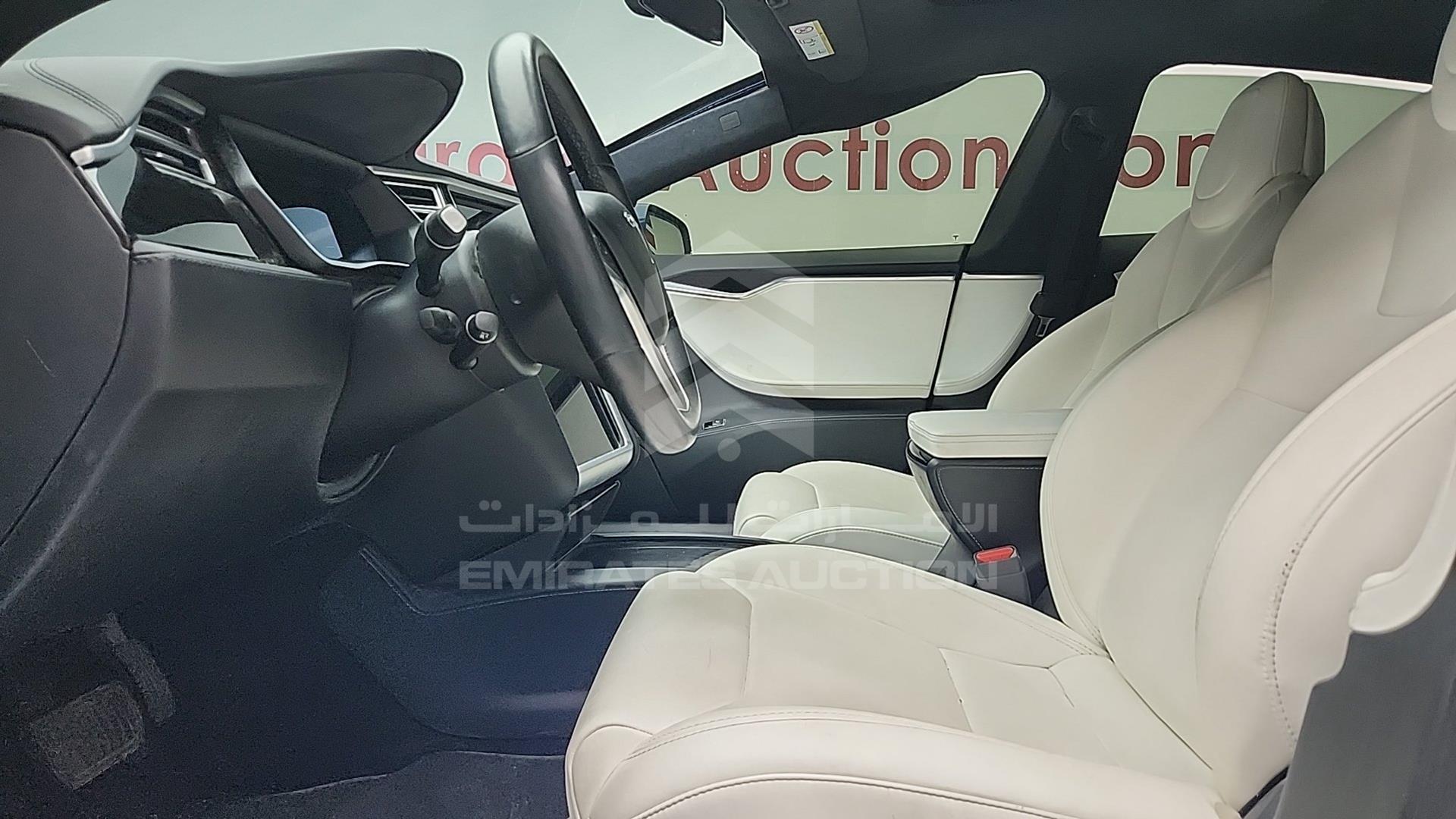 2018 TESLA MODEL S VIN: 5YJSA7E22JF237780